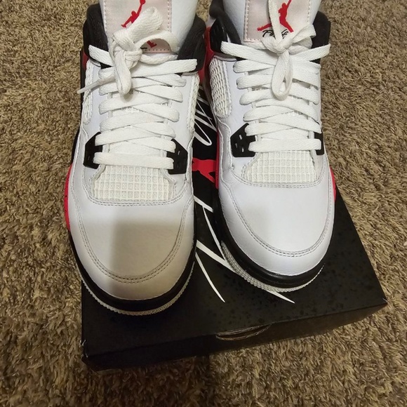 Jordan retro 4 gs - Picture 2 of 5